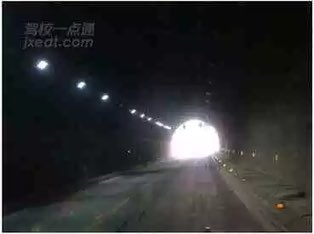 驾照科目四模拟考试题插图(11) 驾照科目四模拟考试题插图(11)