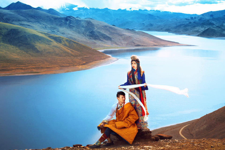 西藏婚纱摄影_西藏人物摄影