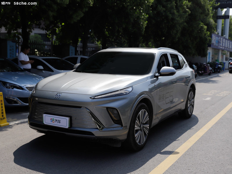 手刹没松开车会造成什么后果？