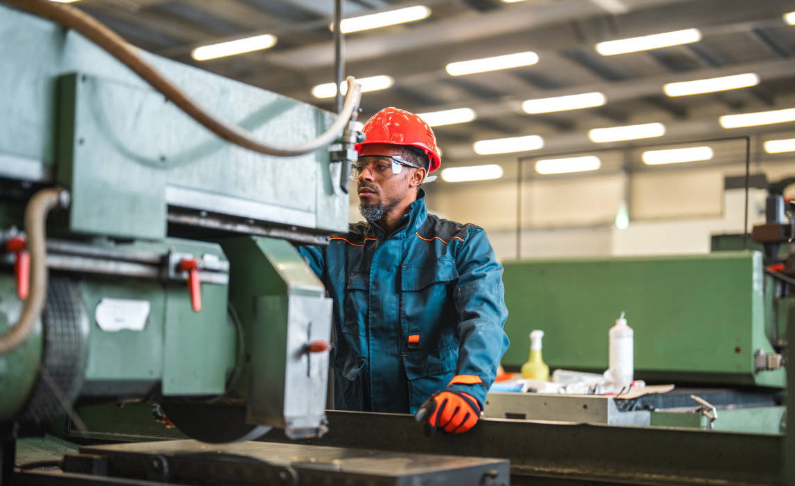 大量招冲压工工人怎么处理